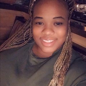 Meet your Posher, Jalisa